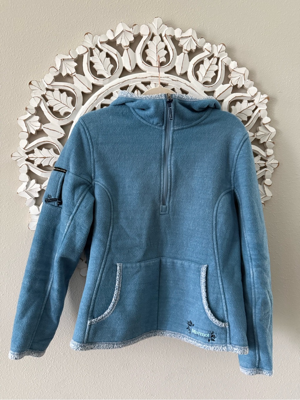 Marmot Women's Light Blue Half Zip Fleece Hoodie Floral Accent Winter Large
